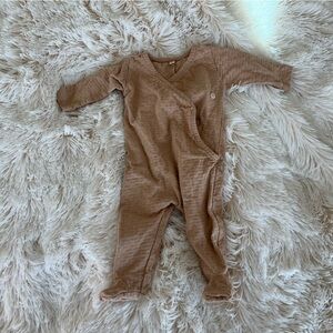 Quincy Mae Wrap Footies NB